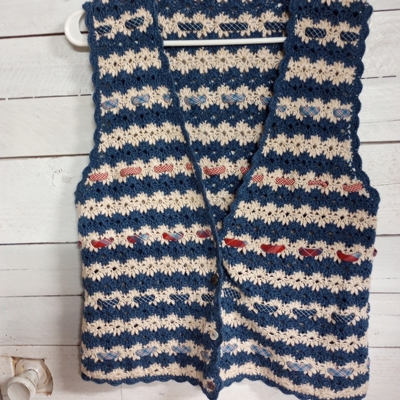 Vintage 1990s Y2K Crochet Vest Blue Cream Stripes Boho Hippie Retro - Picture 7 of 12